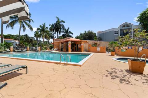6276 NW 186th St 305, Hialeah FL - photo 14 of 20