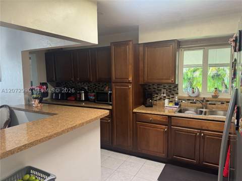 7741 SW 20th St, Miami FL - photo 11 of 27