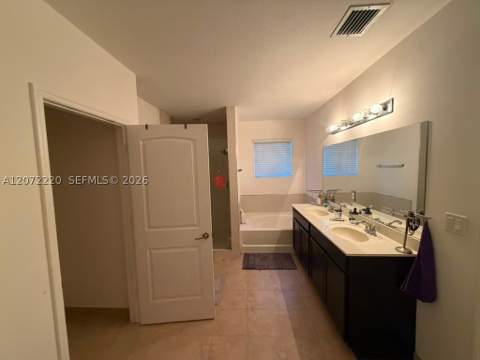 11855 SW 250th Ter, Homestead FL - photo 12 of 22