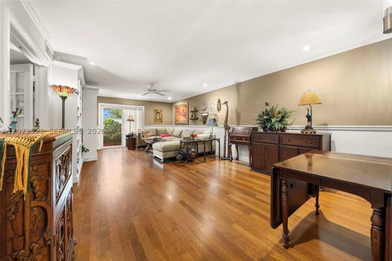 2 bedroom Condominium at 6815 Edgewater Dr 202, Admiral Farragut Condo, Coral Gables — photo 1