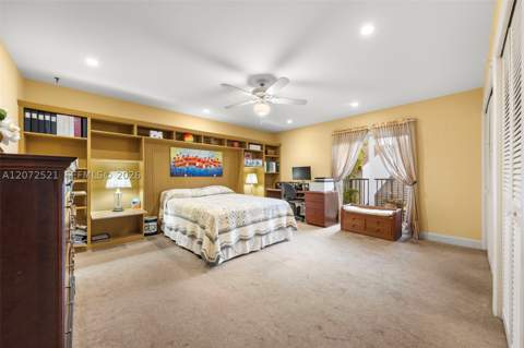 6815 Edgewater Dr 202, Coral Gables FL - photo 13 of 23