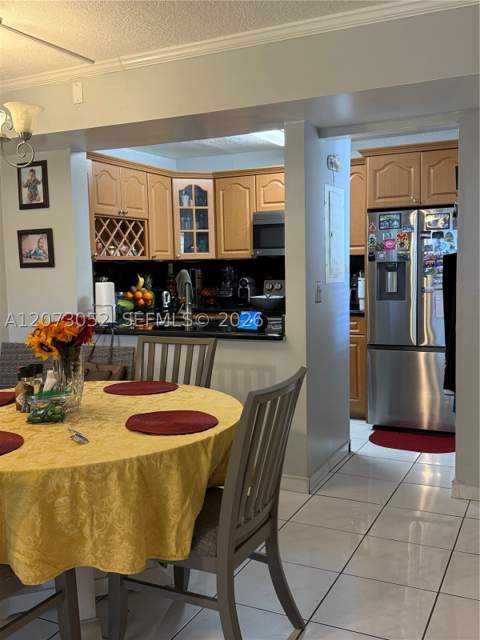9716 Hammocks Blvd 101, Miami FL - photo 15 of 35
