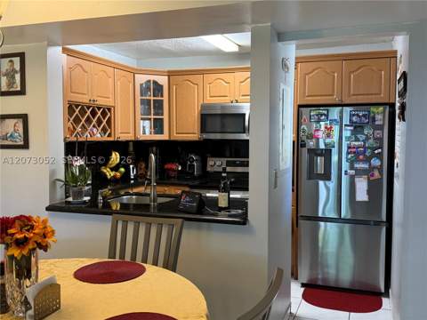 9716 Hammocks Blvd 101, Miami FL - photo 16 of 35