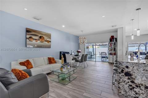 10279 SW 227th Ln, Cutler Bay FL - photo 11 of 28