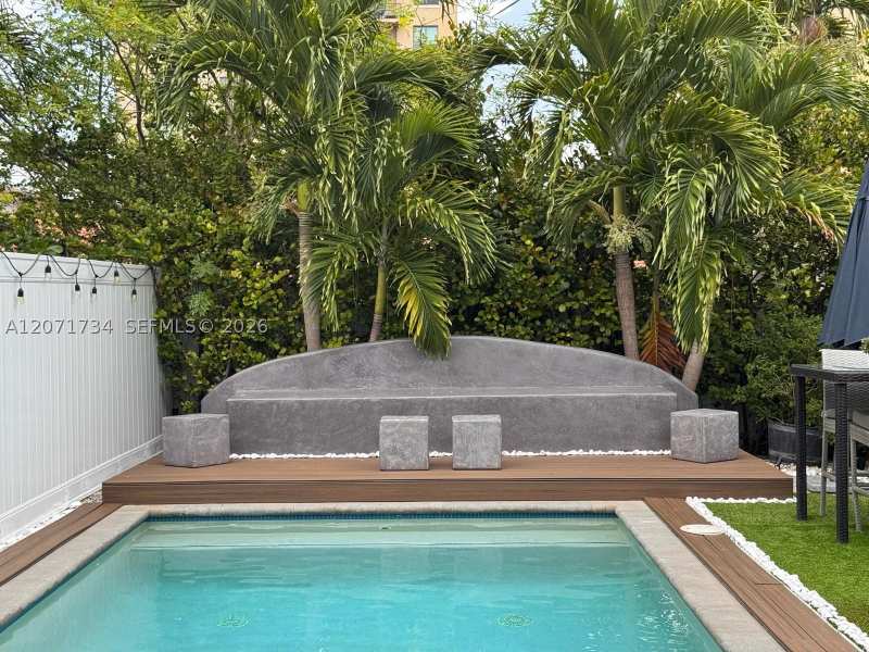 4 bedroom Townhouse at 3575 SW 23rd St 3575, Amnd Miami Suburban Acres, Miami — photo 1