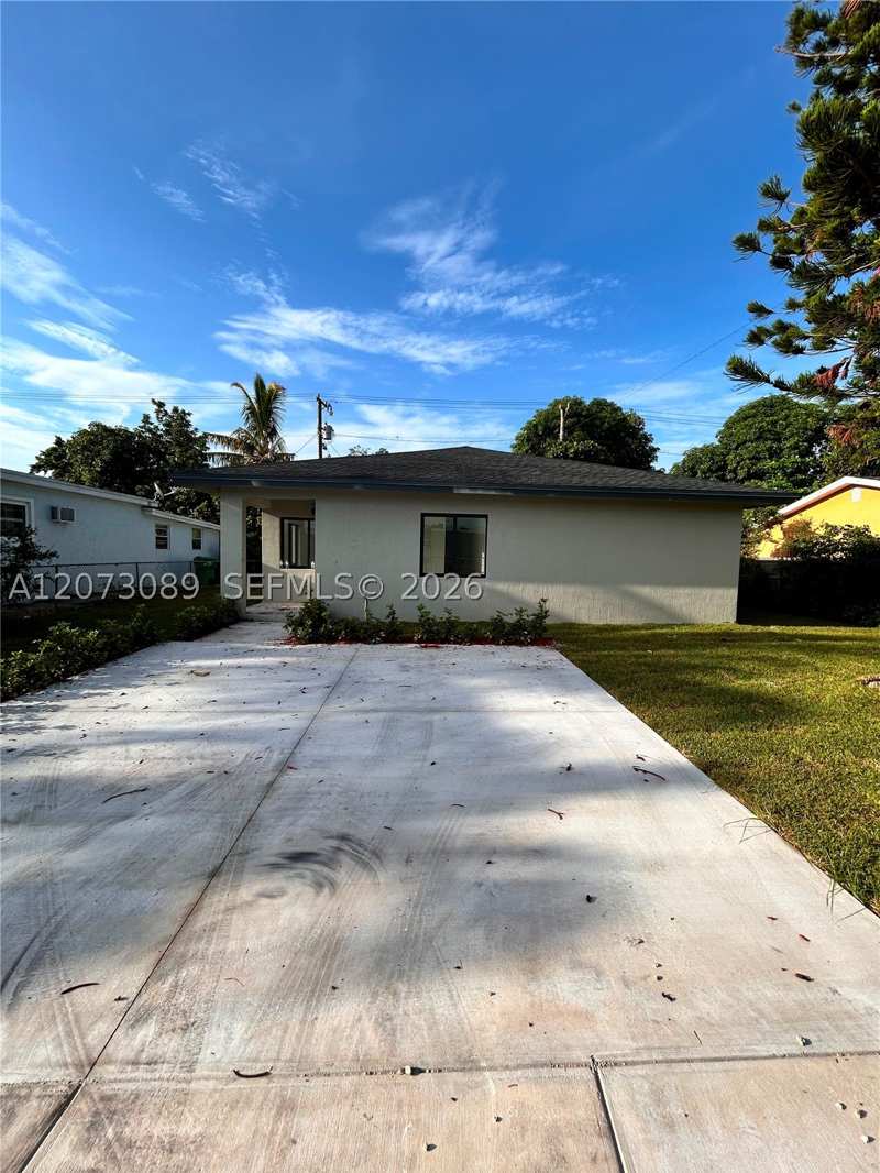 4 bedroom SingleFamilyResidence at 2950 NW 93 St, The Tropics Amd, Miami — photo 1