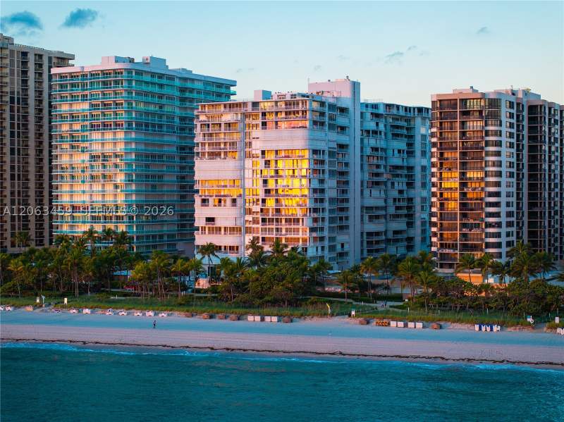 4 bedroom Condominium at 10155 Collins Ave 202, Bal Harbour 101 Condo, Bal Harbour — photo 4