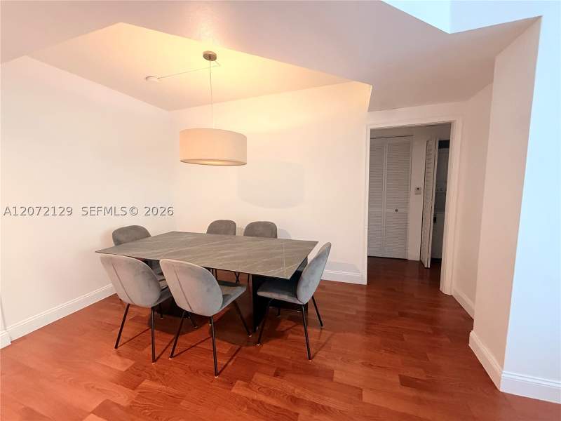2 bedroom Condominium at 2775 NE 187th St 313, Venture At Aventura West, Aventura — photo 3