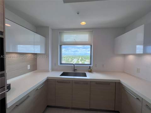 17301 Biscayne Blvd 1402, North Miami Beach FL - photo 19 of 38