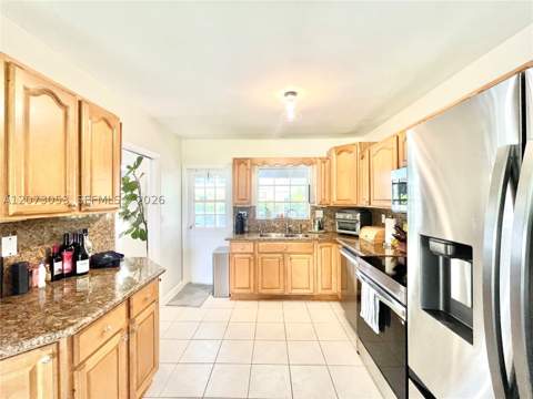 8522 SW 148th Ter, Palmetto Bay FL - photo 12 of 42