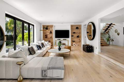 795 Lakeview Dr, Miami Beach FL - photo 15 of 42