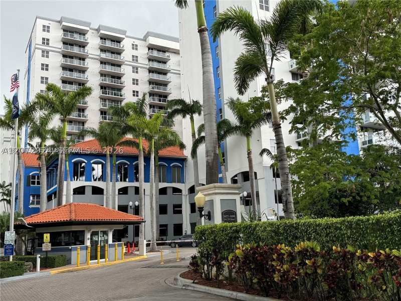 2 bedroom Condominium at 5091 NW 7th St 615, Blue Lagoon Condo, Miami — photo 1