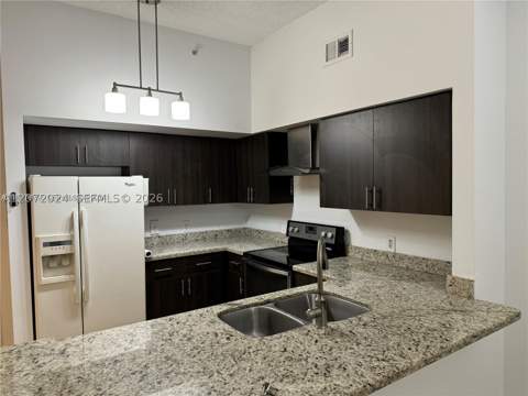 5091 NW 7th St 615, Miami FL - photo 10 of 37
