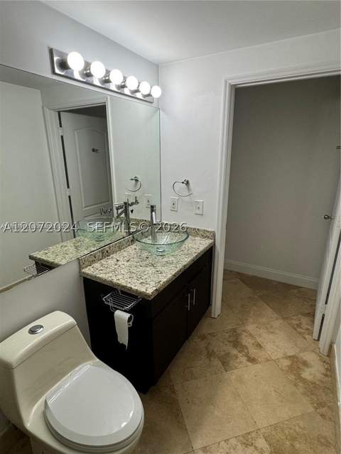 5091 NW 7th St 615, Miami FL - photo 23 of 37