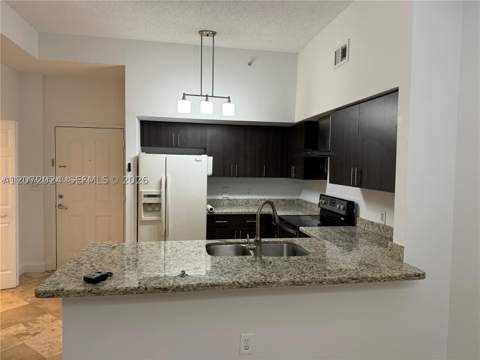 5091 NW 7th St 615, Miami FL - photo 9 of 37
