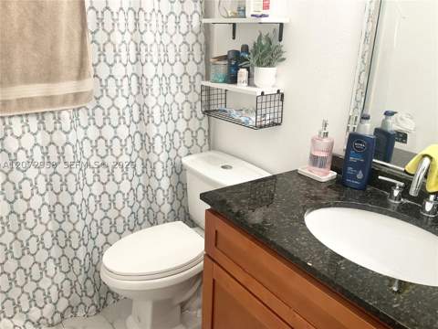 17901 NW 68th Ave T207, Hialeah FL - photo 22 of 35