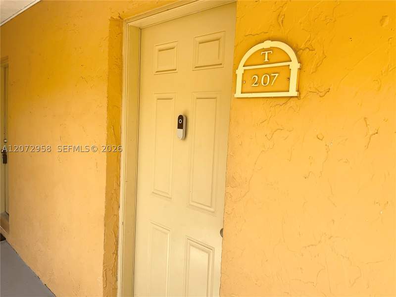 2 bedroom Condominium at 17901 NW 68th Ave T207, Venetian Gardens At Count, Hialeah — photo 3