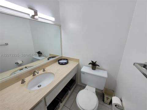 300 Bayview Dr 603, Sunny Isles Beach FL - photo 11 of 39