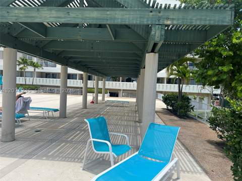 300 Bayview Dr 603, Sunny Isles Beach FL - photo 21 of 39