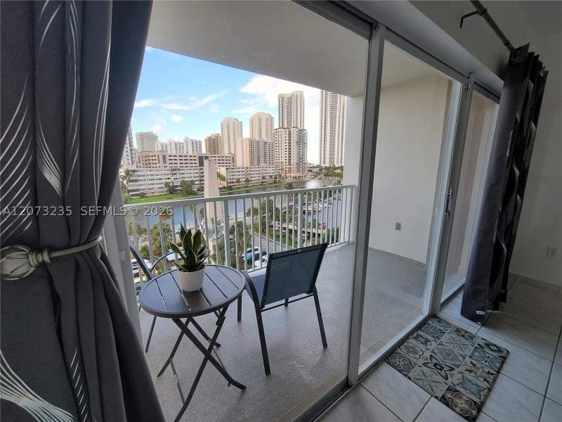 1 bedroom Condominium at 300 Bayview Dr 603, Arlen House Condo, Sunny Isles Beach — photo 3