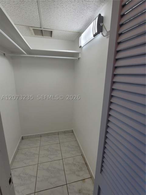 300 Bayview Dr 603, Sunny Isles Beach FL - photo 8 of 39