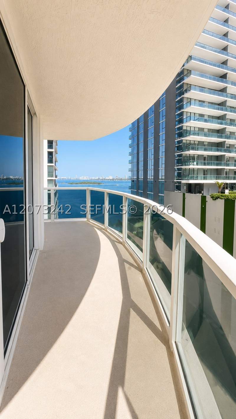 3 bedroom Condominium at 601 NE 23 St 1103, 23 Biscayne Bay, Miami — photo 2