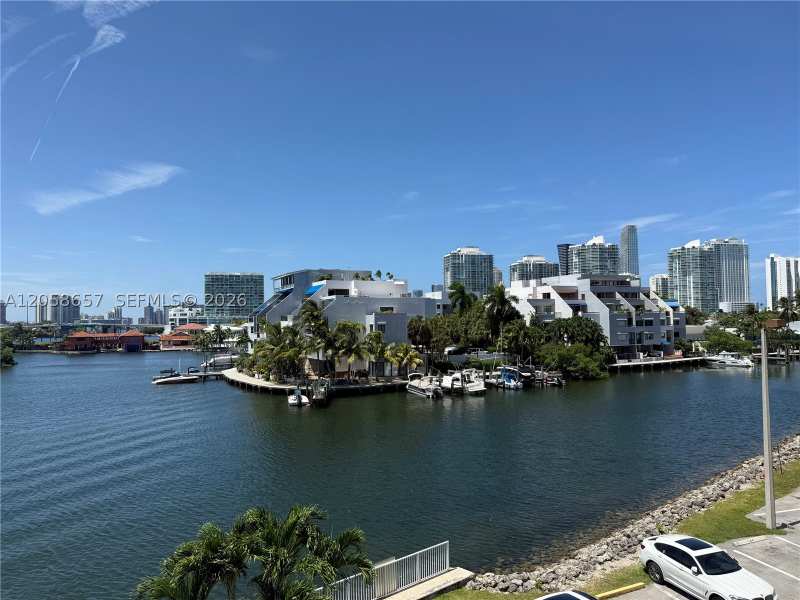 2 bedroom Condominium at 400 Kings Point Dr 311, Coastal Towers Condo, Sunny Isles Beach — photo 1