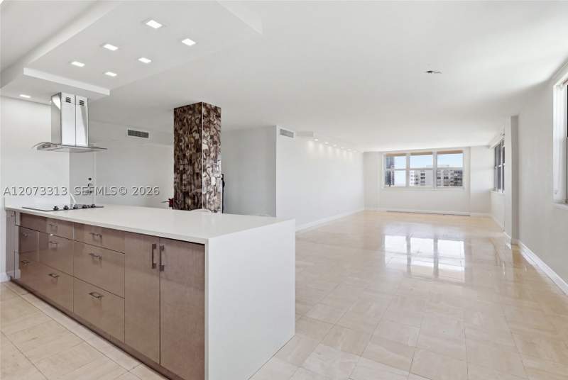3 bedroom Condominium at 250 174th St 2004, Winston Towers 100 Condo, Sunny Isles Beach — photo 3
