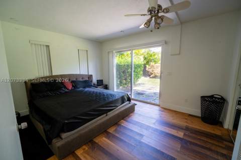 11600 NE 6th Ave, Biscayne Park FL - photo 13 of 31