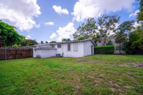 11600 NE 6th Ave, Biscayne Park FL - photo 22 of 31