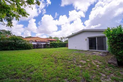 11600 NE 6th Ave, Biscayne Park FL - photo 24 of 31