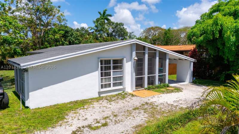 2 bedroom SingleFamilyResidence at 11600 NE 6th Ave, Biscayne Park Estates, Biscayne Park — photo 3