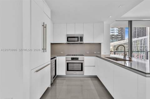 68 SE 6th St 1702, Miami FL - photo 12 of 40