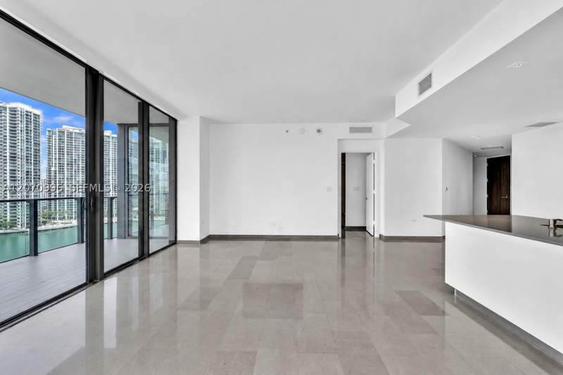 2 bedroom Condominium at 68 SE 6th St 1702, Reach Condo, Miami — photo 3