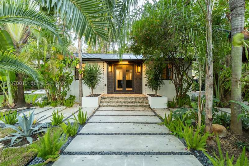 3 bedroom SingleFamilyResidence at 10901 NE 3rd Ave, Pasadena Park Sub, Miami — photo 1
