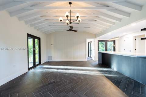 10901 NE 3rd Ave, Miami FL - photo 12 of 35