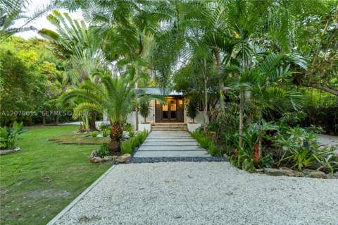 10901 NE 3rd Ave, Miami FL - photo 23 of 35