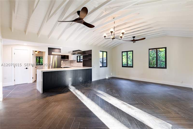 3 bedroom SingleFamilyResidence at 10901 NE 3rd Ave, Pasadena Park Sub, Miami — photo 3