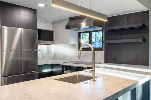 10901 NE 3rd Ave, Miami FL - photo 7 of 35