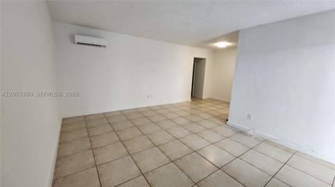 1231 Pennsylvania Ave 10, Miami Beach FL - photo 6 of 11