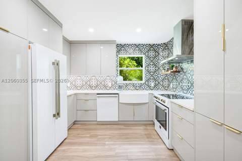 815 Monterey St, Coral Gables FL - photo 6 of 25