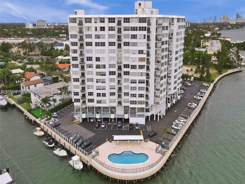 1 bedroom Condominium at 11930 N Bayshore Dr 1407, Majorca Towers Condo, North Miami — photo 2