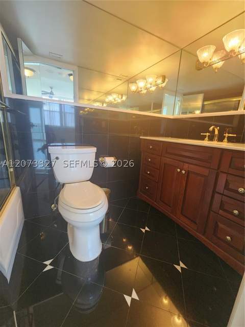 11930 N Bayshore Dr 1407, North Miami FL - photo 24 of 46