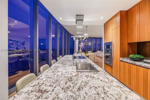 175 SE 25 Road Ph4301, Miami FL - photo 10 of 58