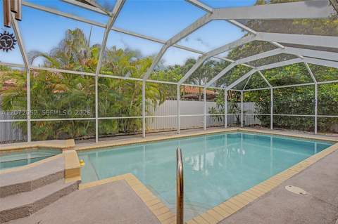15431 SW 177th Ter, Miami FL - photo 22 of 38