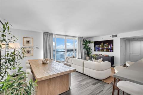 1200 Brickell Bay Dr 2501, Miami FL - photo 11 of 33