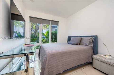 6428 NW 104th Ct, Doral FL - photo 7 of 44