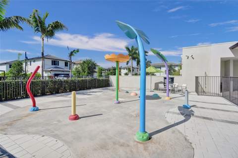 8001 NW 41st St F-109, Doral FL - photo 22 of 23