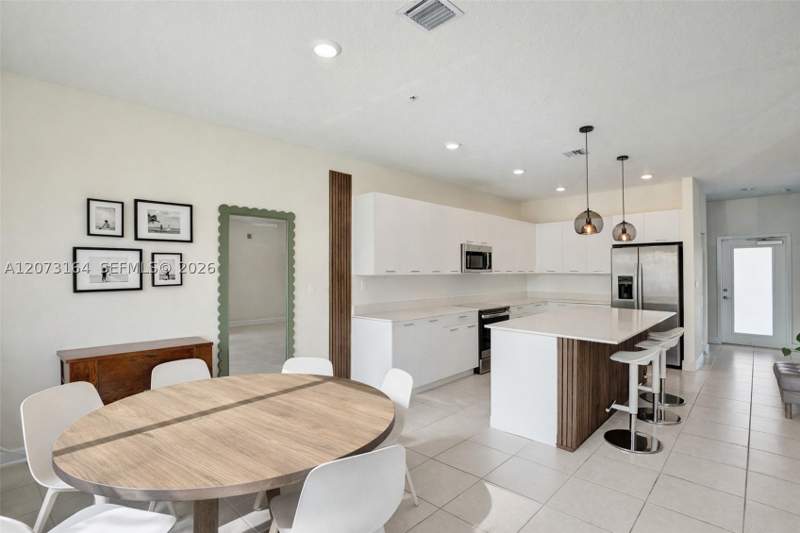 3 bedroom Condominium at 8001 NW 41st St F-109, Downtown Doral South Phas, Doral — photo 3