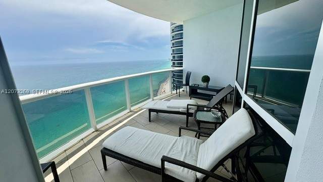 2 bedroom Condominium at 18201 Collins Ave 5009, Trump Royale Condo, Sunny Isles Beach — photo 3